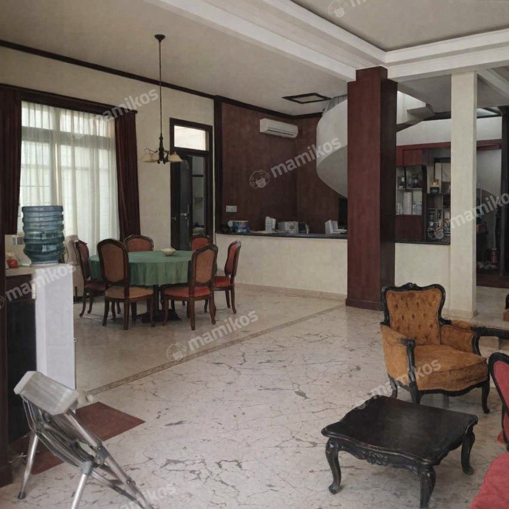 Rumah Sertifikat SHM 7 Kamar Tidur 7 Kamar Mandi Kebayoran Baru Jakarta Selatan - Photo 3