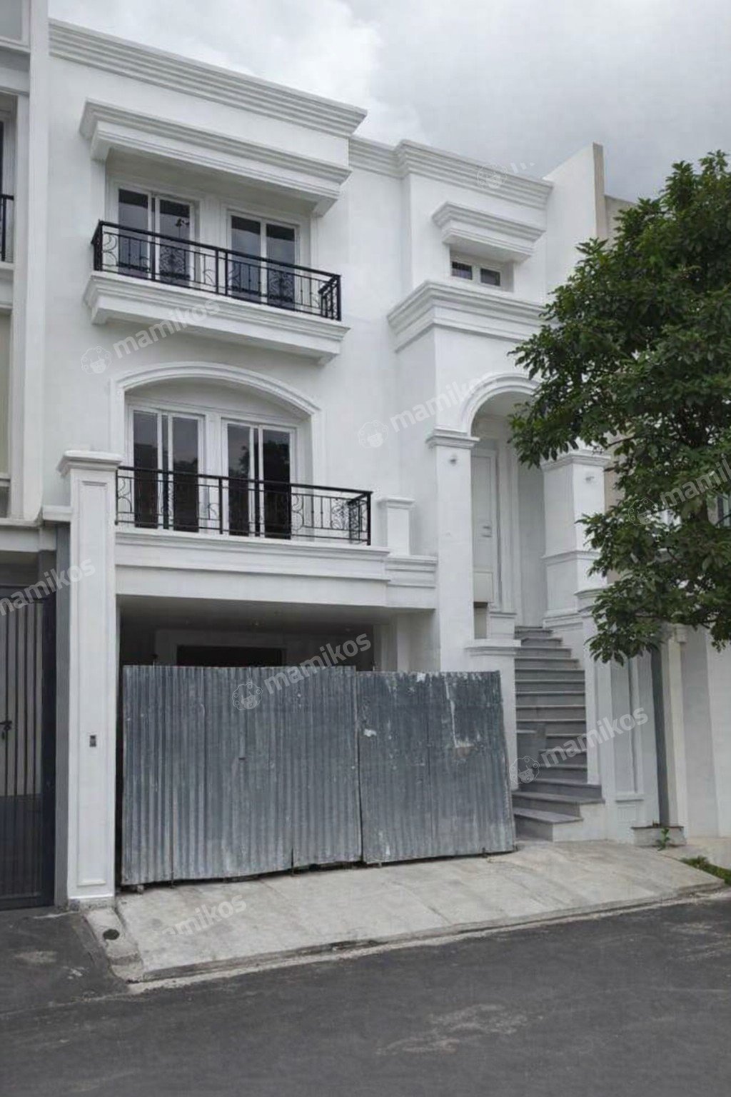 Rumah Sertifikat SHM 4 Kamar Tidur 4 Kamar Mandi Permata Buana Jakarta Barat - Photo 5