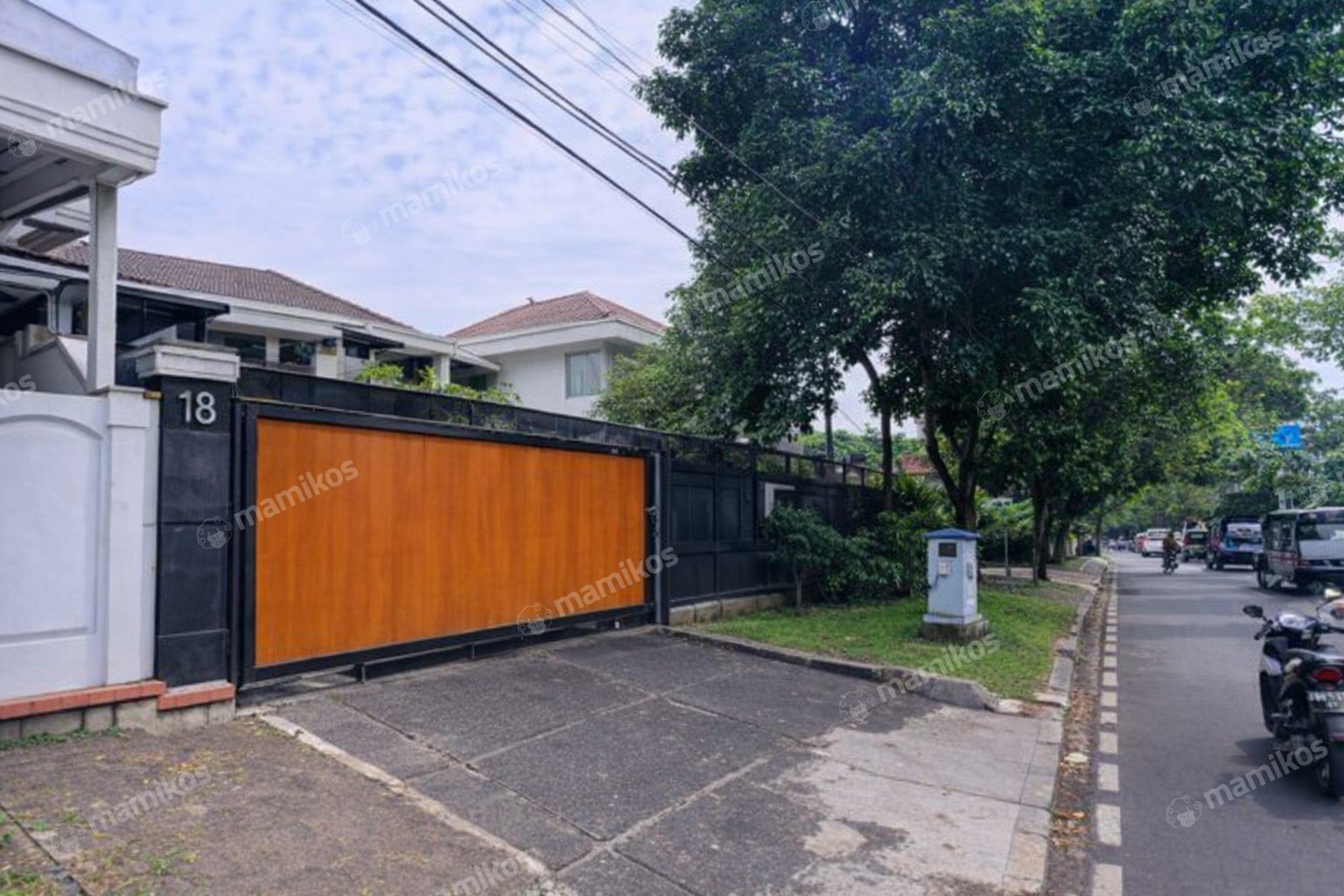 Rumah Sertifikat SHM 5 Kamar Tidur 3 Kamar Mandi Pondok Indah Jakarta Selatan - Photo 3