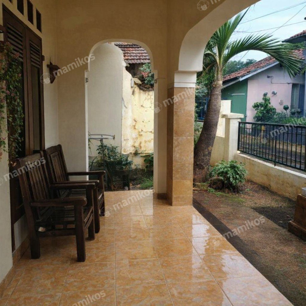 Rumah Sertifikat SHM 8 Kamar Tidur 4 Kamar Mandi Condet Jakarta Timur - Photo 2