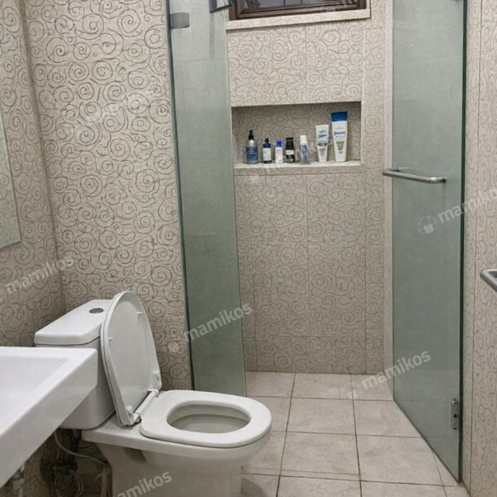 Rumah Sertifikat SHM 6 Kamar Tidur 4 Kamar Mandi Kota Wisata Jakarta Timur - Photo 4