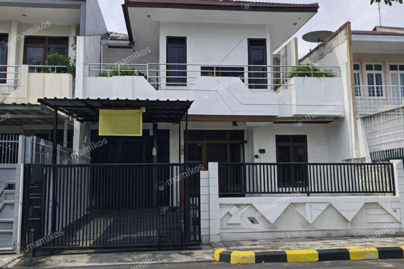 Rumah Sertifikat SHM 6 Kamar Tidur 5 Kamar Mandi Kembangan Jakarta Barat