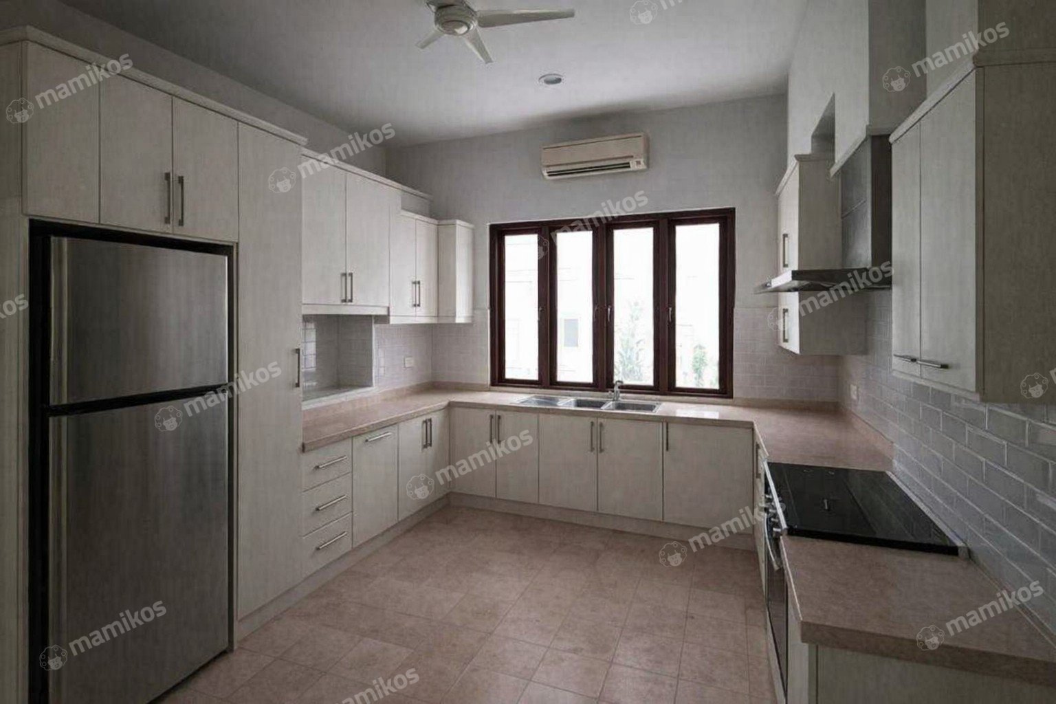 Rumah 4 Kamar Tidur 3 Kamar Mandi 1 Lantai Cilandak Jakarta Selatan - Photo 4