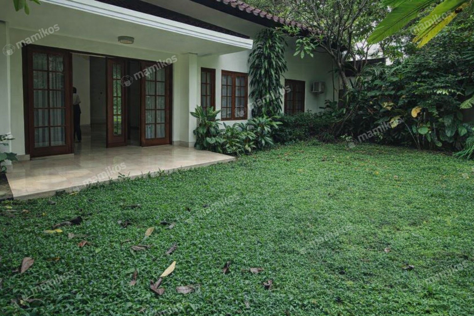Rumah Sertifikat SHM 3 Kamar Tidur 2 Kamar Mandi Kebayoran Baru Jakarta Selatan