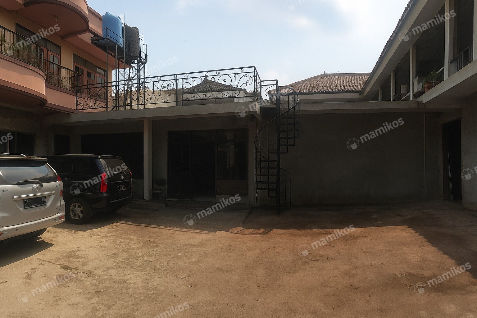 Rumah Sertifikat SHM 8 Kamar Tidur 8 Kamar Mandi Matraman Jakarta Timur - Photo 3