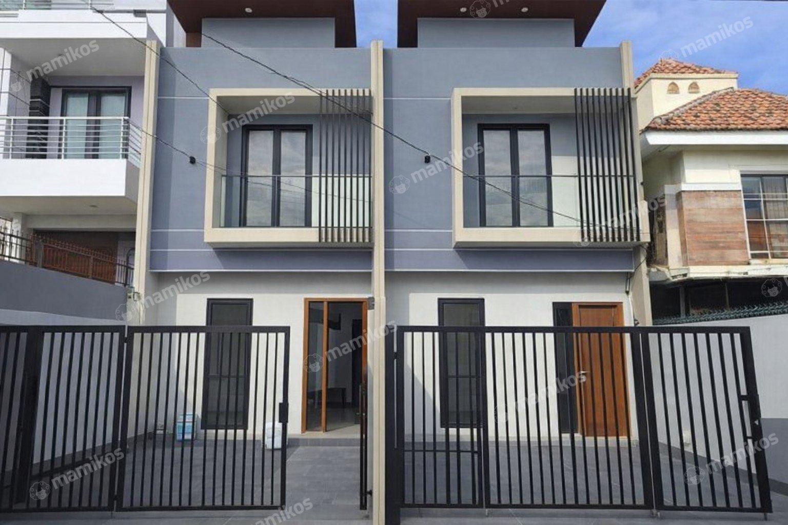 Rumah Sertifikat SHM 3 Kamar Tidur 3 Kamar Mandi Kav DKI Jakarta Barat