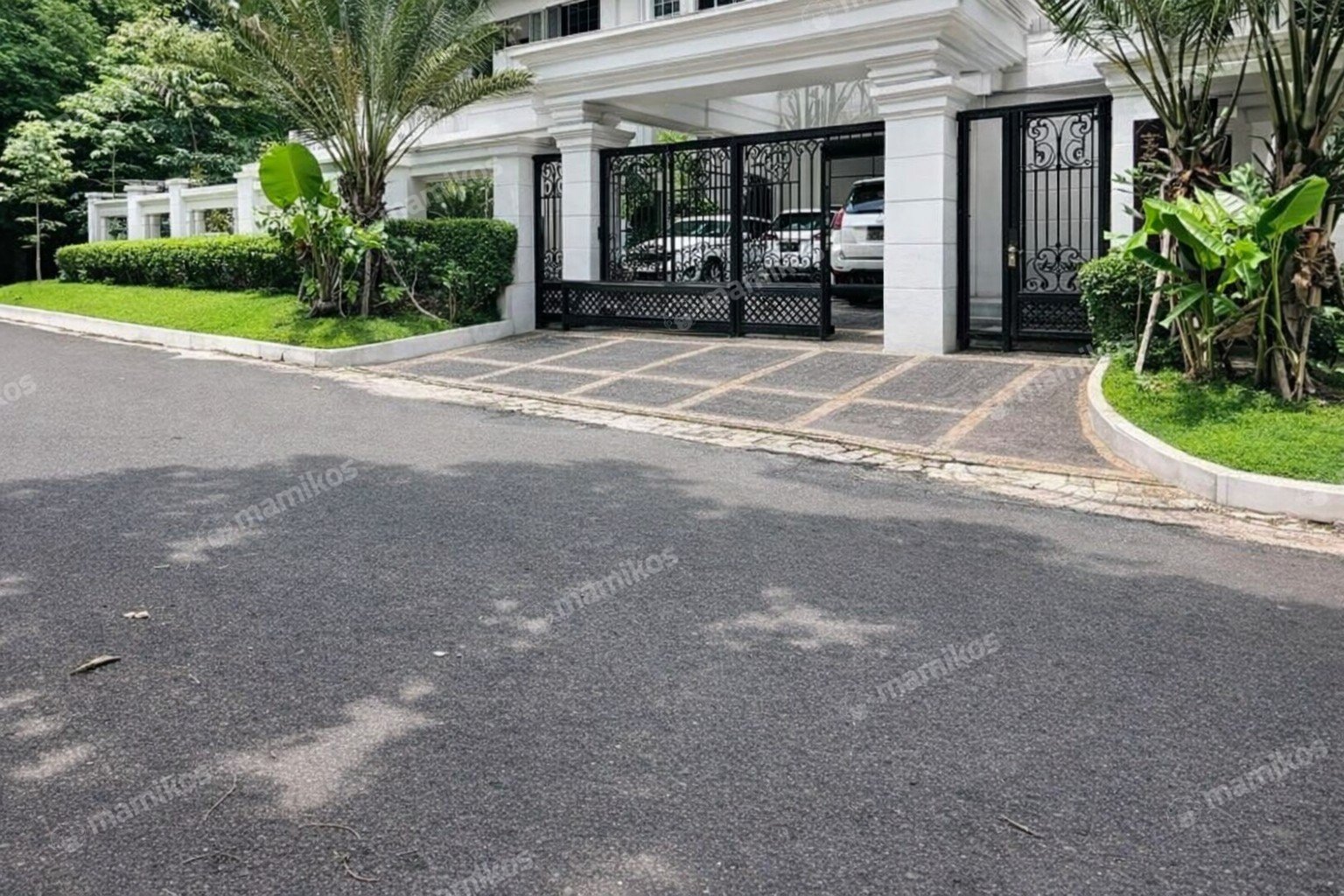 Rumah Sertifikat SHM 7 Kamar Tidur 9 Kamar Mandi Pondok Indah Jakarta Selatan