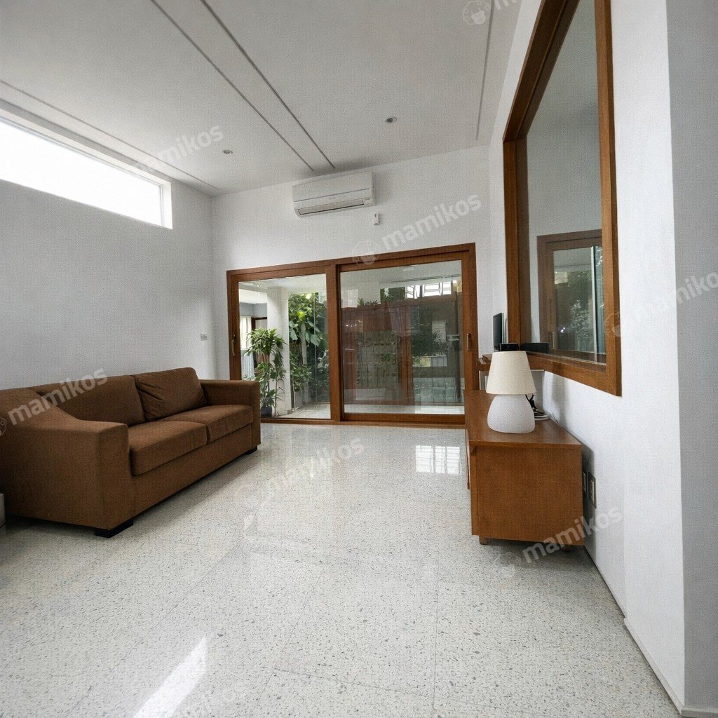 Rumah Sertifikat SHM 4 Kamar Tidur 3 Kamar Mandi Pulomas Jakarta Timur - Photo 2