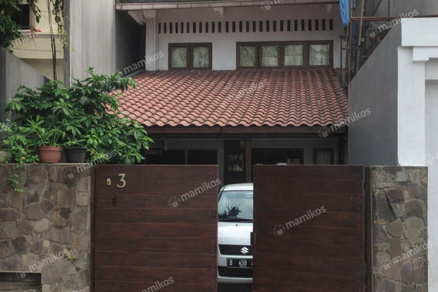 Rumah 5KT 3KM Senayan Jakarta Selatan