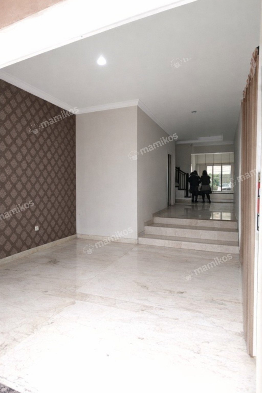 Rumah Sertifikat HGB 4 Kamar Tidur 4 Kamar Mandi Kelapa Gading Jakarta Utara - Photo 2