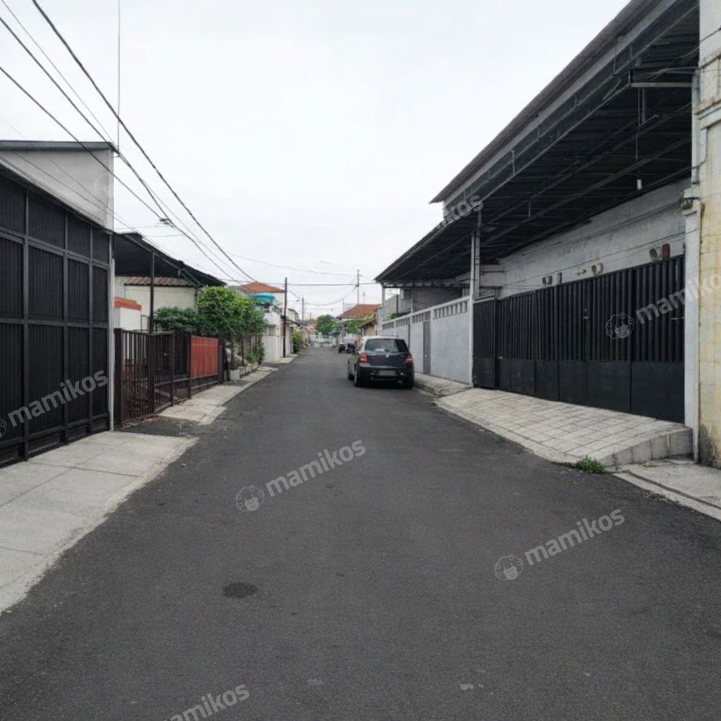 Rumah Sertifikat SHM 5 Kamar Tidur 2 Kamar Mandi Duri Kepa Jakarta Barat - Photo 2