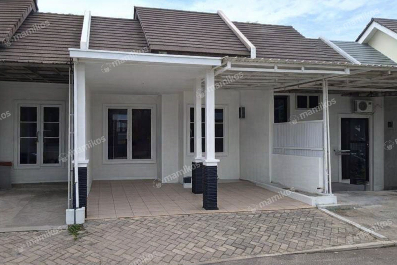 Rumah Sertifikat SHM 2 Kamar Tidur 1 Kamar Mandi Kota Wisata Jakarta Timur