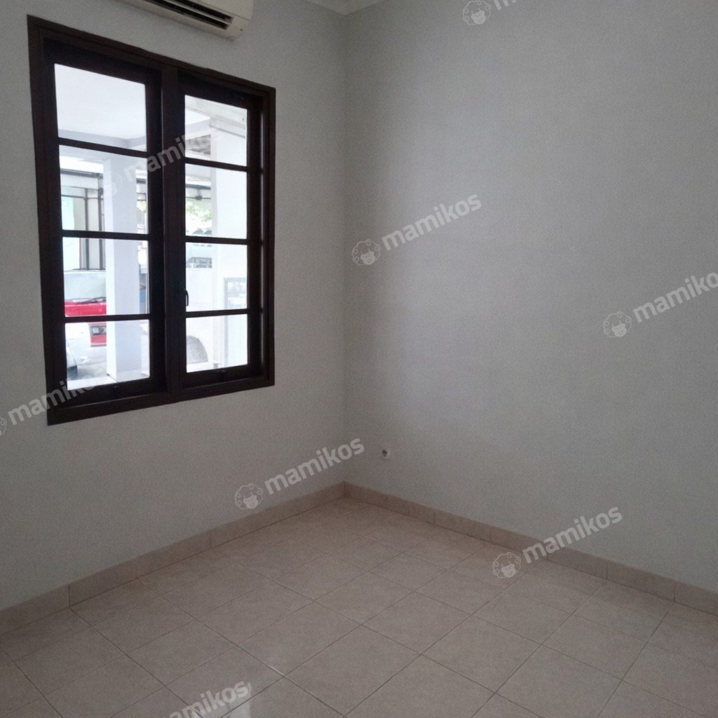 Rumah Sertifikat SHM 2 Kamar Tidur 1 Kamar Mandi Kota Wisata Jakarta Timur - Photo 5