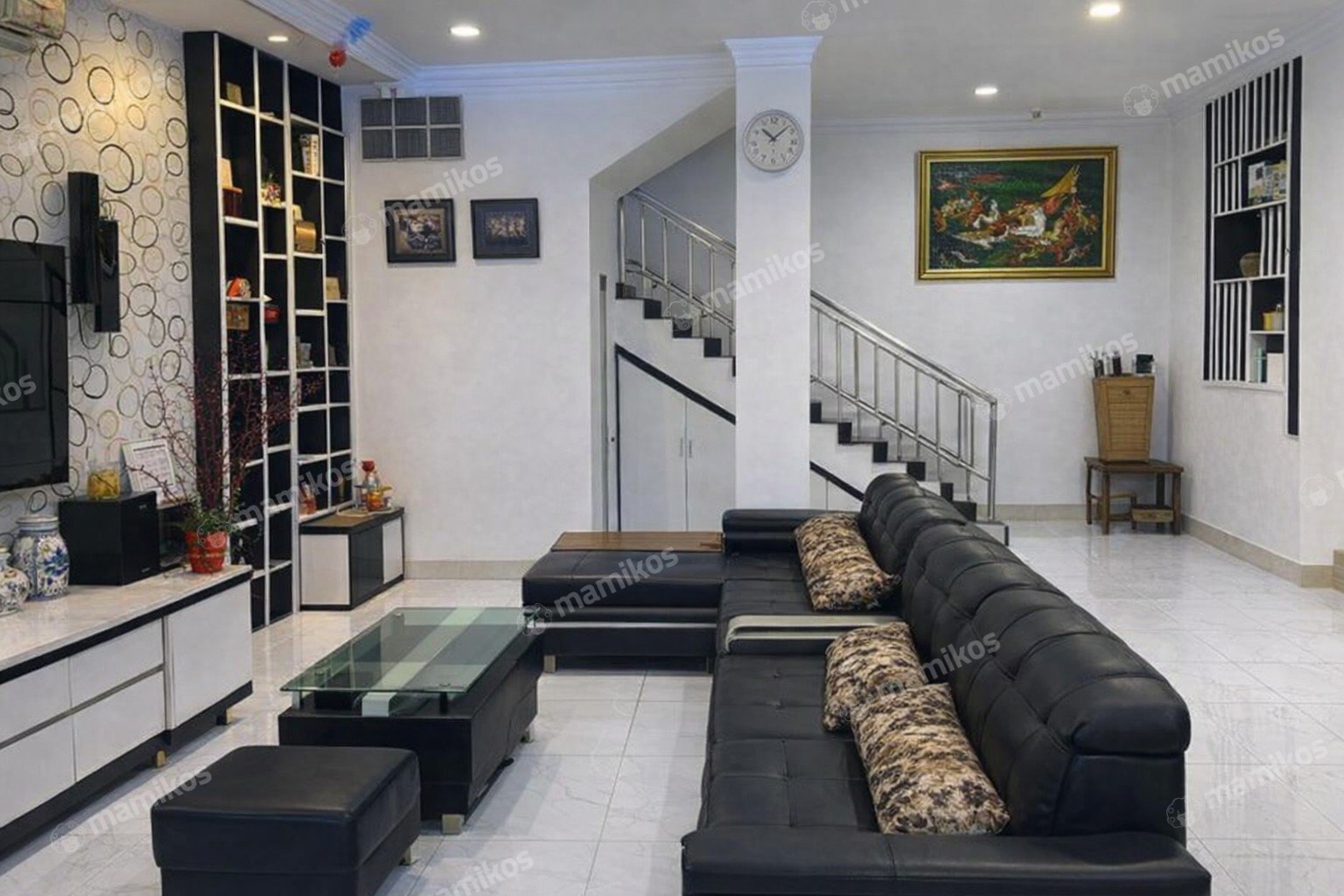 Rumah Sertifikat SHM 4 Kamar Tidur 3 Kamar Mandi Taman Ratu Jakarta Barat