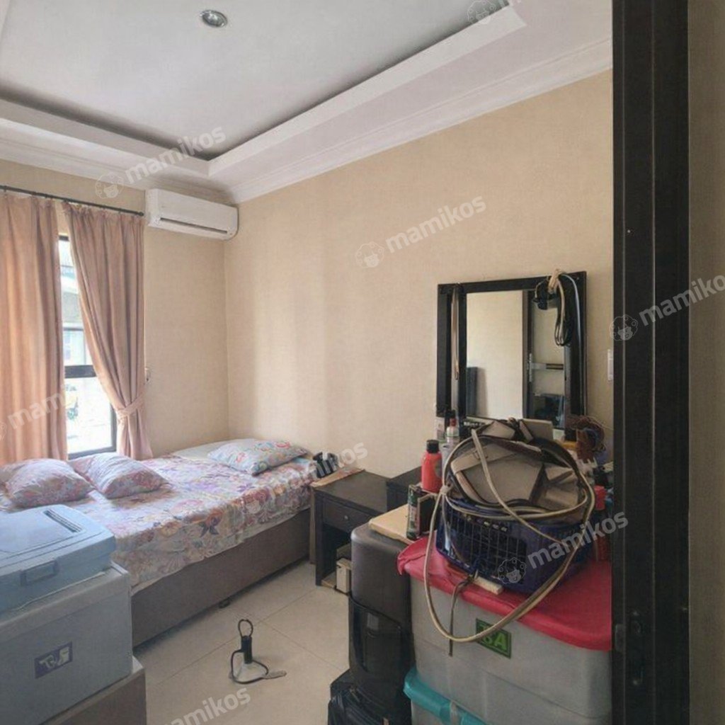 Rumah Sertifikat SHM 4 Kamar Tidur 3 Kamar Mandi Kembangan Jakarta Barat - Photo 3