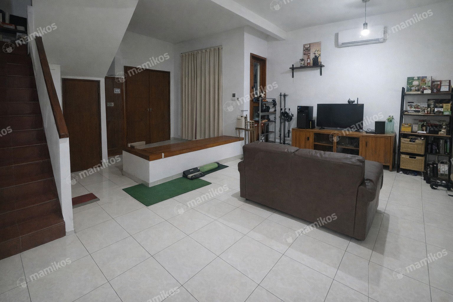 Rumah Sertifikat SHM 3 Kamar Tidur 3 Kamar Mandi Kembangan Jakarta Barat - Photo 3