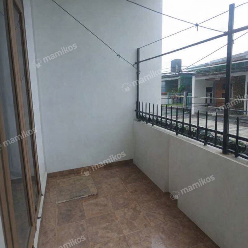 Rumah Sertifikat SHM 3 Kamar Tidur 2 Kamar Mandi Duren Sawit Jakarta Timur - Photo 4