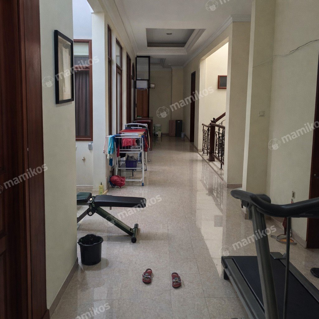 Rumah Sertifikat SHM 5 Kamar Tidur 4 Kamar Mandi Mangga Besar Jakarta Barat - Photo 2