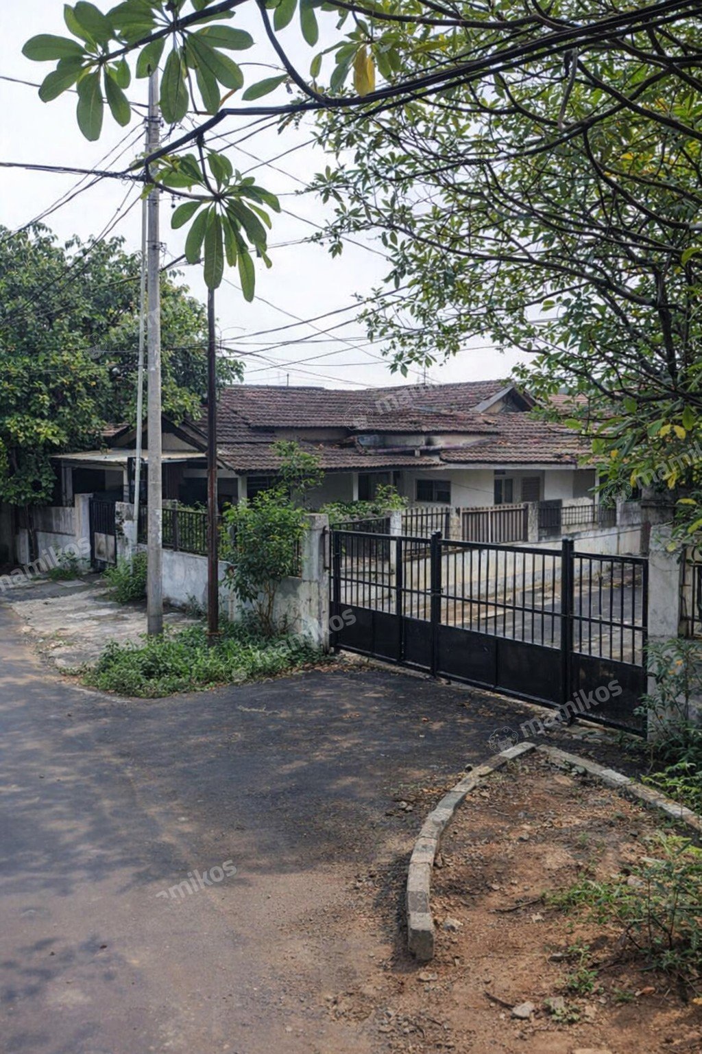 Rumah Sertifikat SHM 4 Kamar Tidur 3 Kamar Mandi Kayu Putih Jakarta Timur - Photo 2