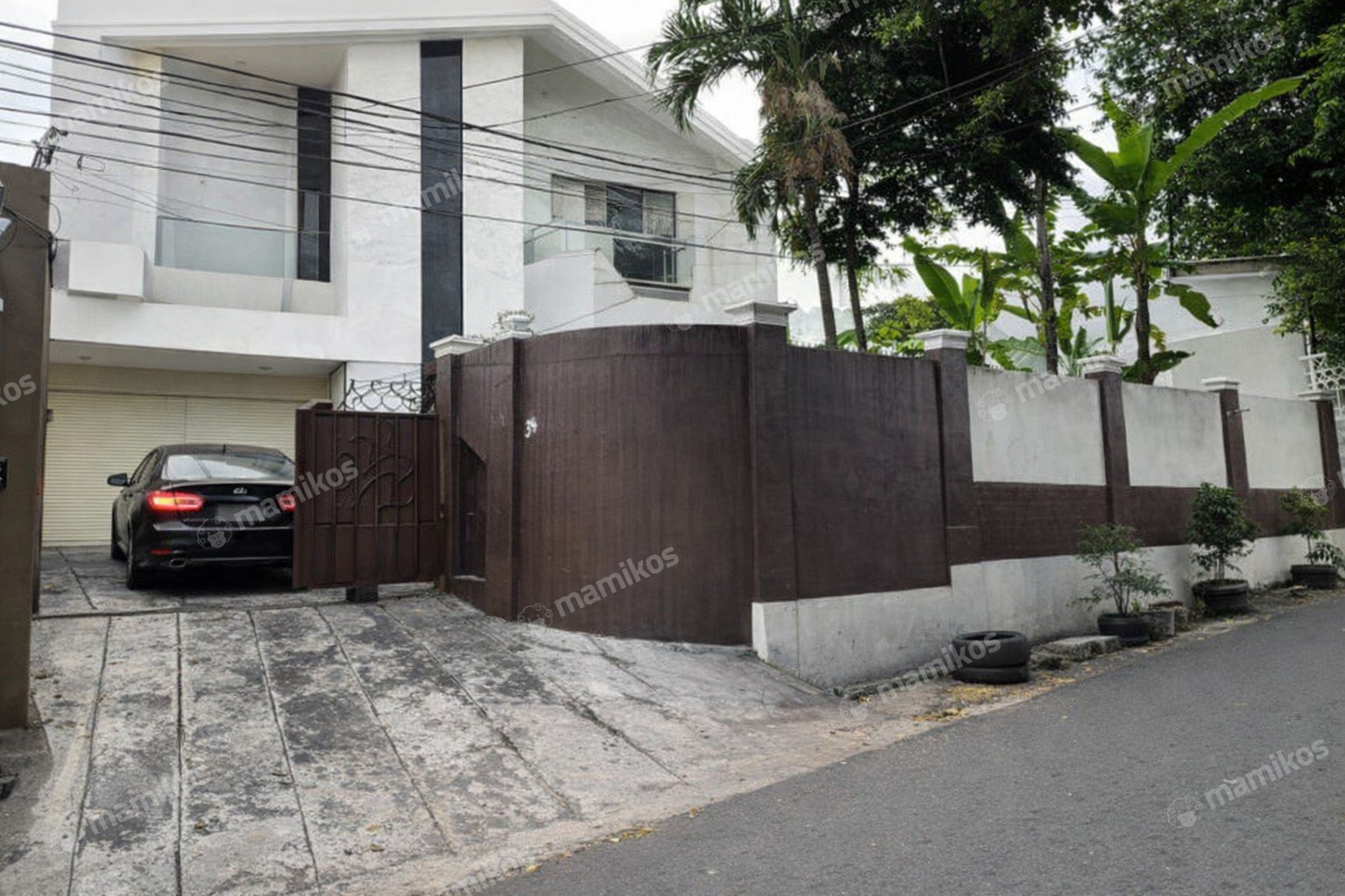 Rumah Sertifikat SHM 4 Kamar Tidur 4 Kamar Mandi Kemang Jakarta Selatan