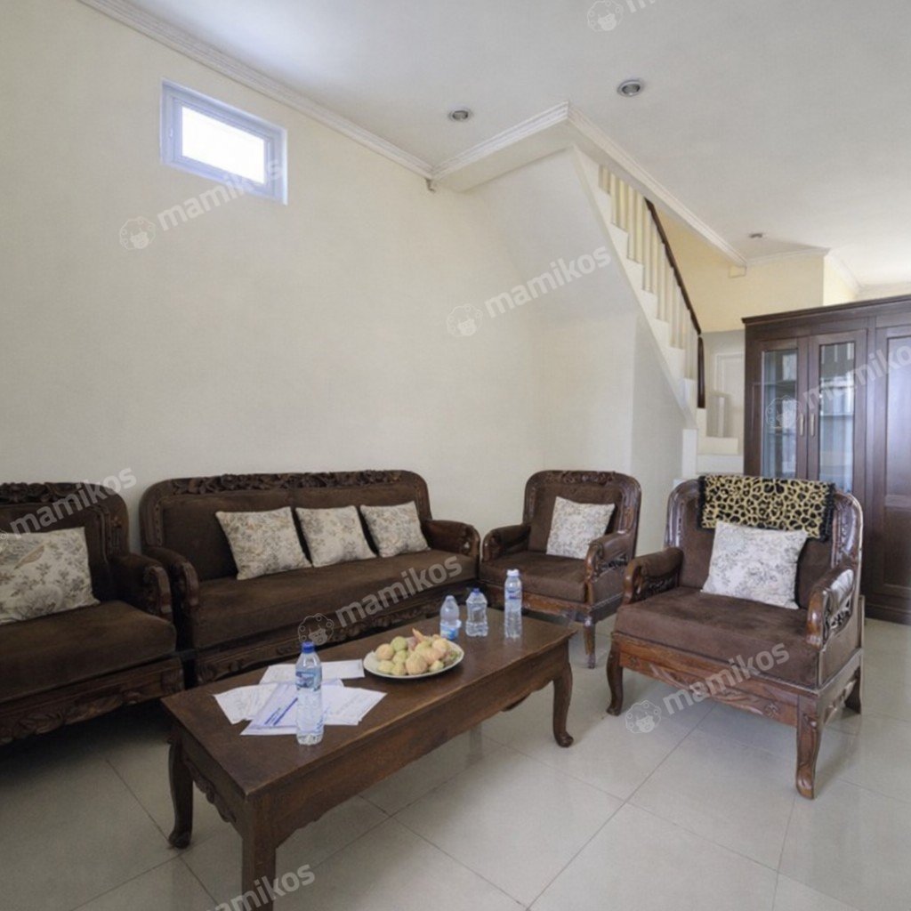 Rumah Sertifikat SHM 3 Kamar Tidur 2 Kamar Mandi Kramat Jati Jakarta Timur - Photo 2
