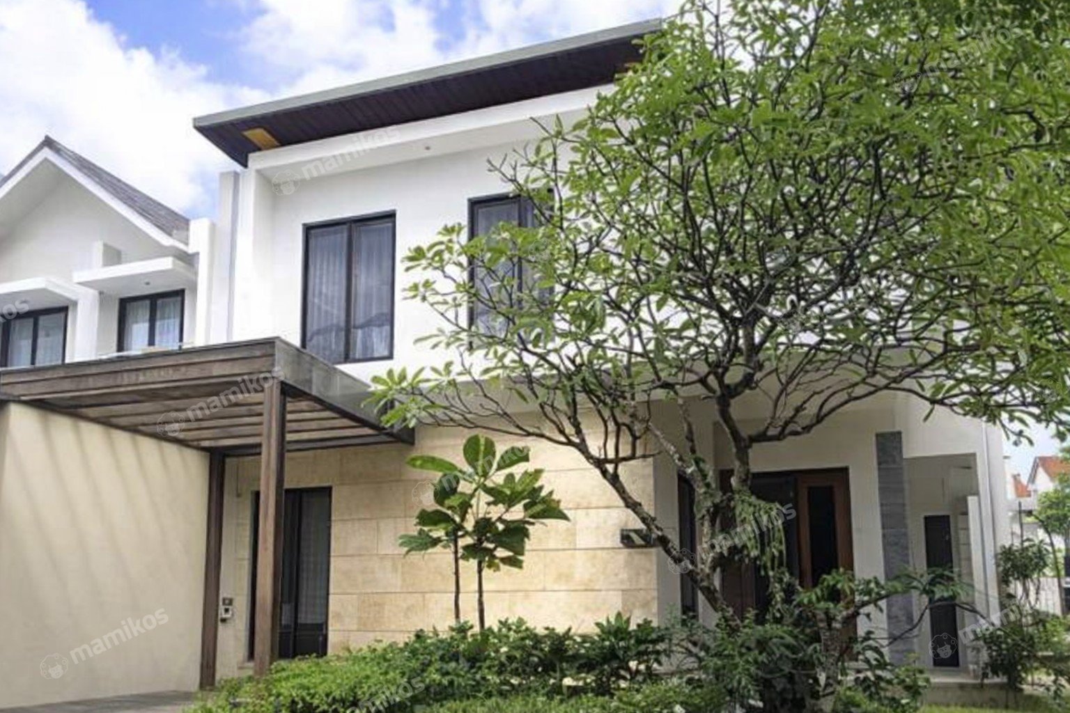 Rumah Sertifikat SHM 4 Kamar Tidur 4 Kamar Mandi Citra Grand Jakarta Timur