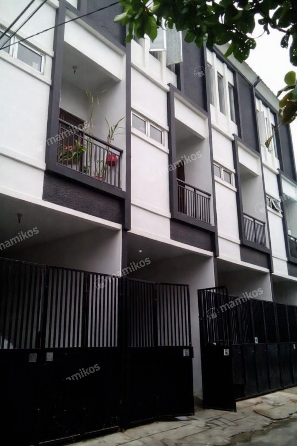 Rumah Sertifikat SHM 4 Kamar Tidur 4 Kamar Mandi Kapuk Jakarta Utara - Photo 4