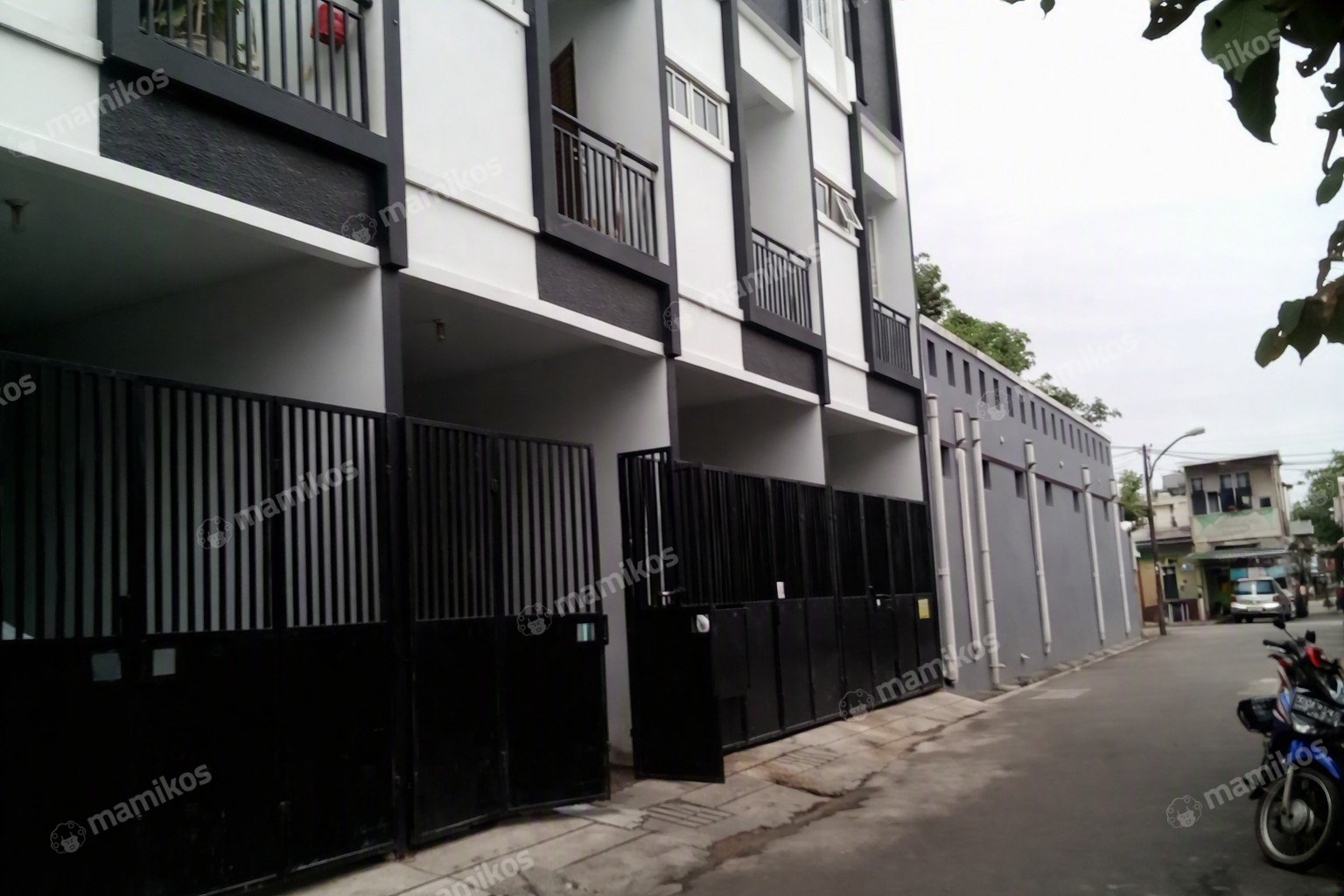 Rumah Sertifikat SHM 4 Kamar Tidur 4 Kamar Mandi Kapuk Jakarta Utara - Photo 5