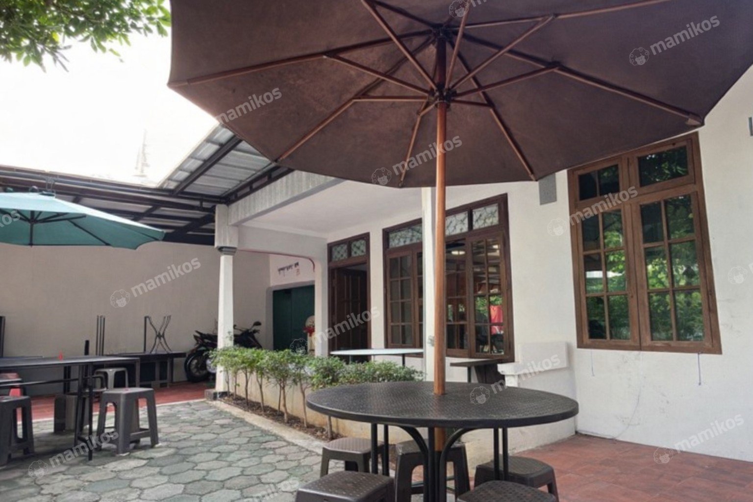 Rumah Sertifikat SHM 3 Kamar Tidur 2 Kamar Mandi Kebayoran Baru Jakarta Selatan