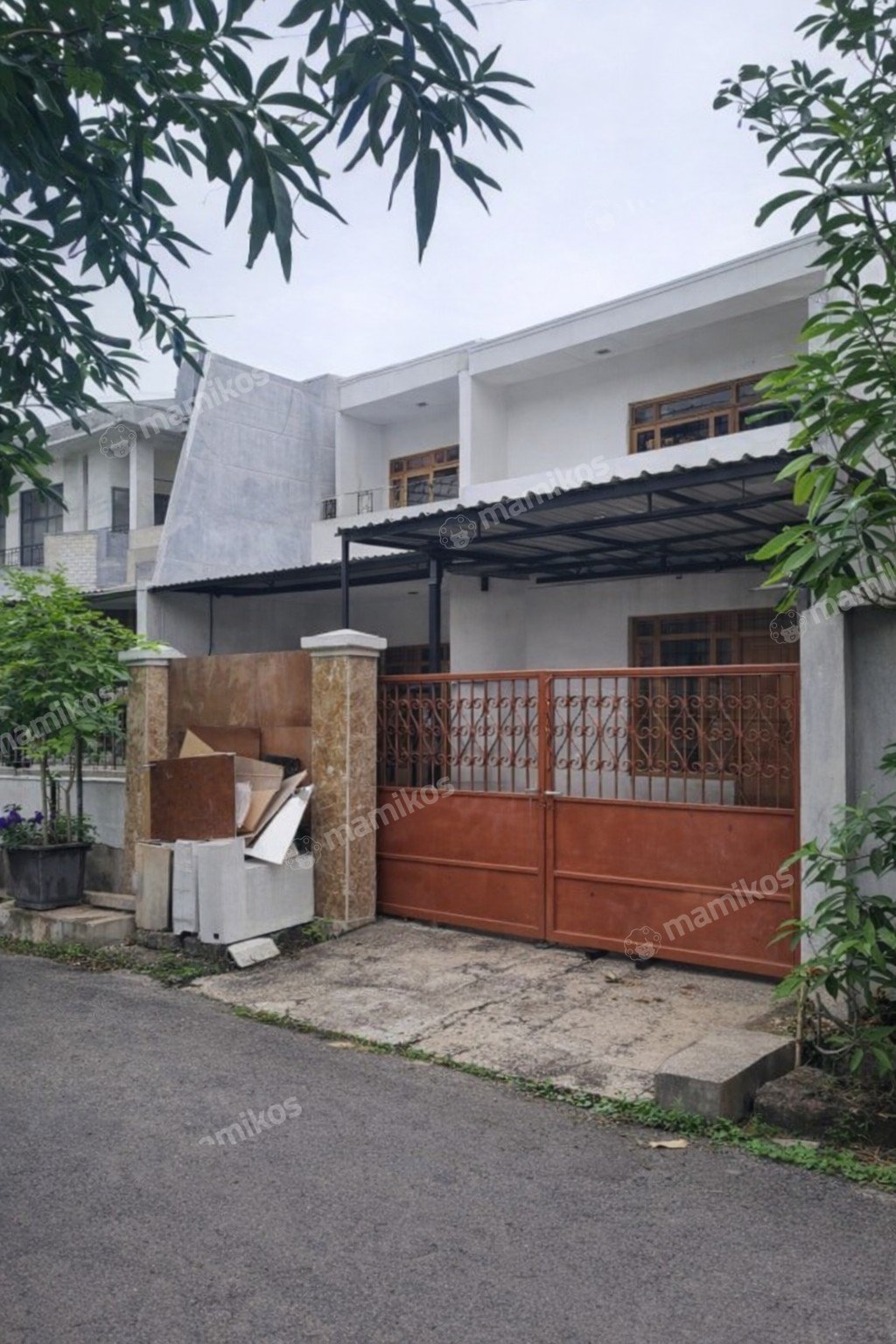 Rumah Sertifikat SHM 6 Kamar Tidur 3 Kamar Mandi Pondok Bambu Jakarta Timur - Photo 5