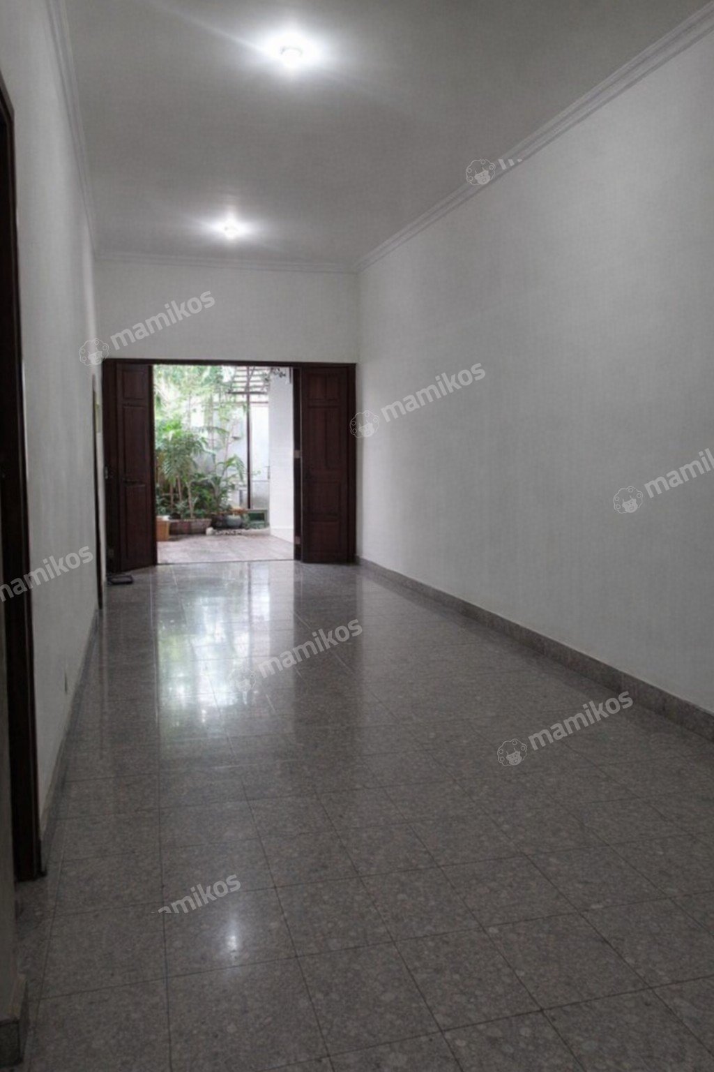 Rumah Sertifikat SHM 3 Kamar Tidur 2 Kamar Mandi Kebayoran Baru Jakarta Selatan - Photo 2
