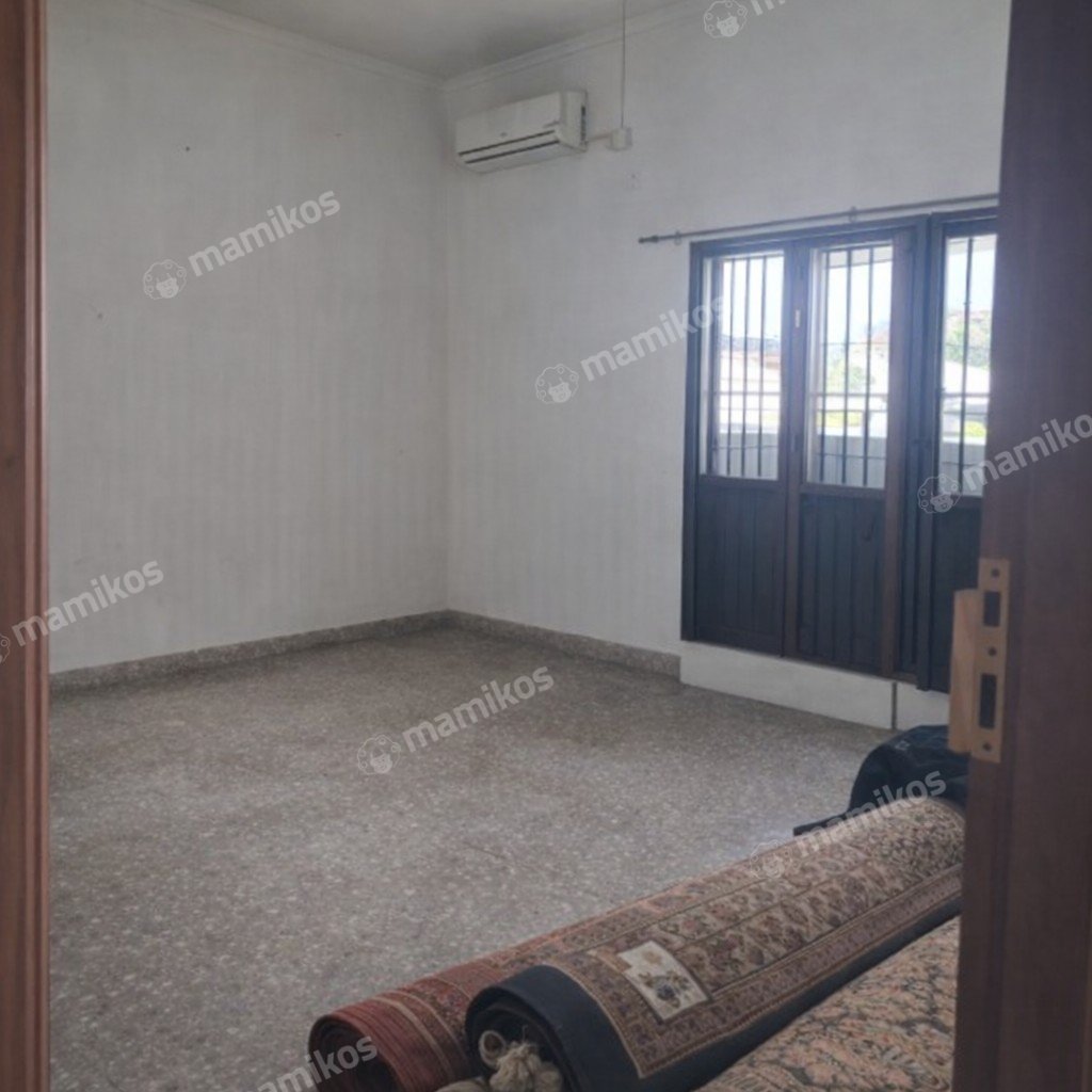 Rumah Sertifikat SHM 3 Kamar Tidur 2 Kamar Mandi Kebayoran Baru Jakarta Selatan - Photo 4