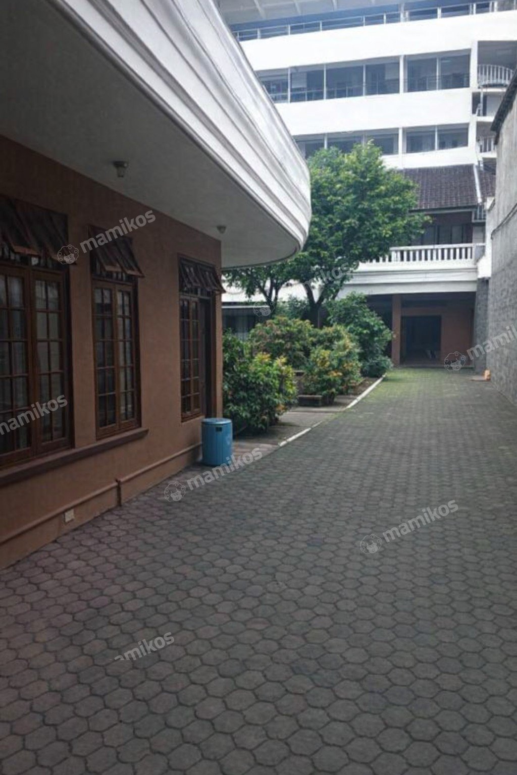 Rumah Sertifikat SHM 6 Kamar Tidur 4 Kamar Mandi Palmerah Jakarta Barat - Photo 5
