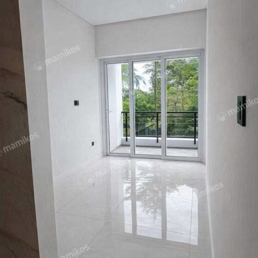 Rumah Sertifikat SHM 3 Kamar Tidur 3 Kamar Mandi Metland Puri Jakarta Barat - Photo 2