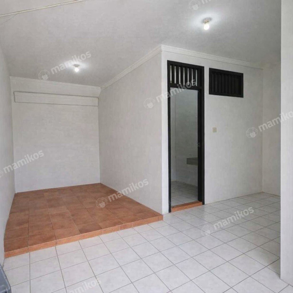 Rumah Sertifikat SHM 4 Kamar Tidur 2 Kamar Mandi Tanjung Duren Jakarta Barat - Photo 4