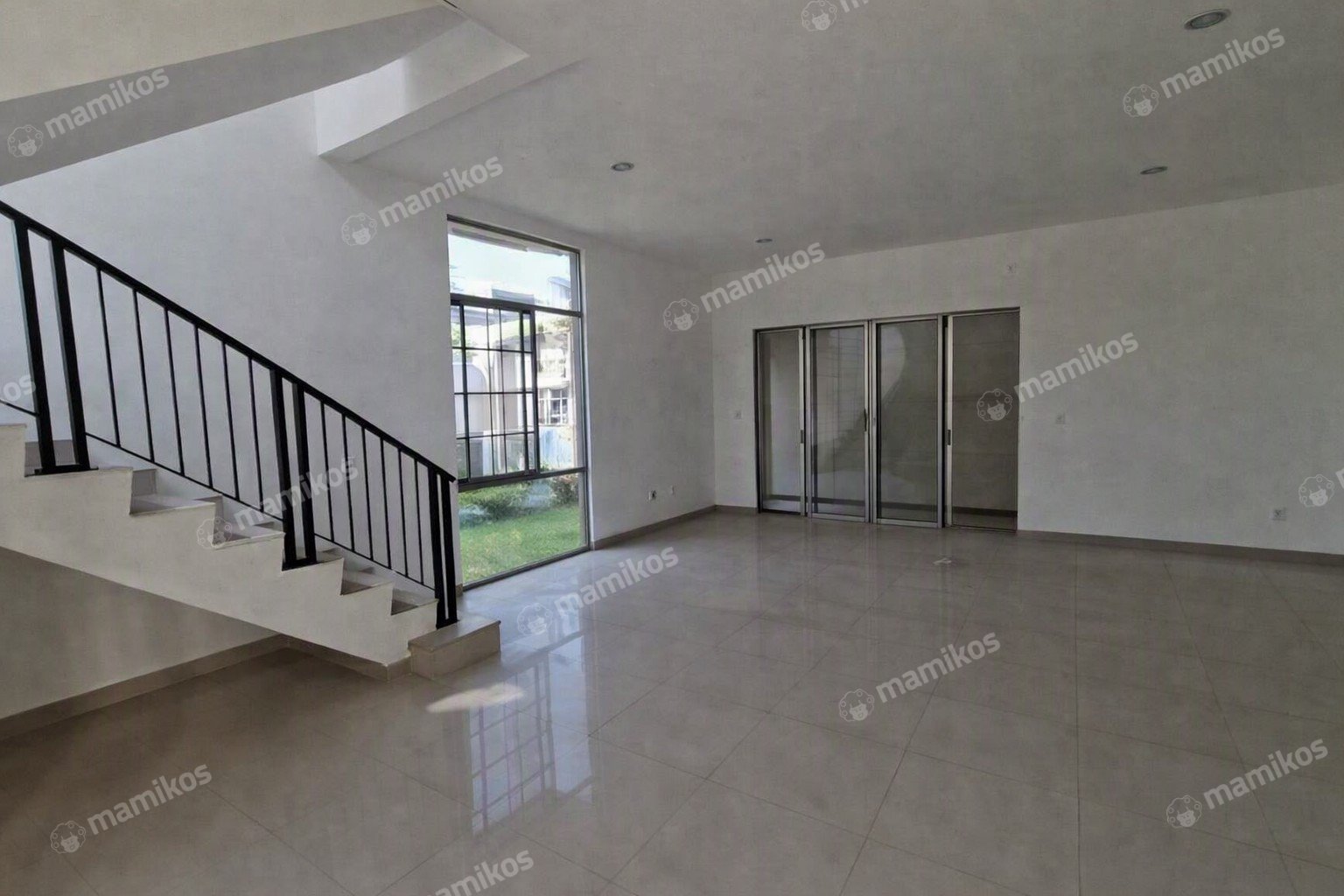 Rumah Sertifikat PPJB 3 Kamar Tidur 3 Kamar Mandi Pantai Indah Kapuk 2 Jakarta Utara - Photo 3