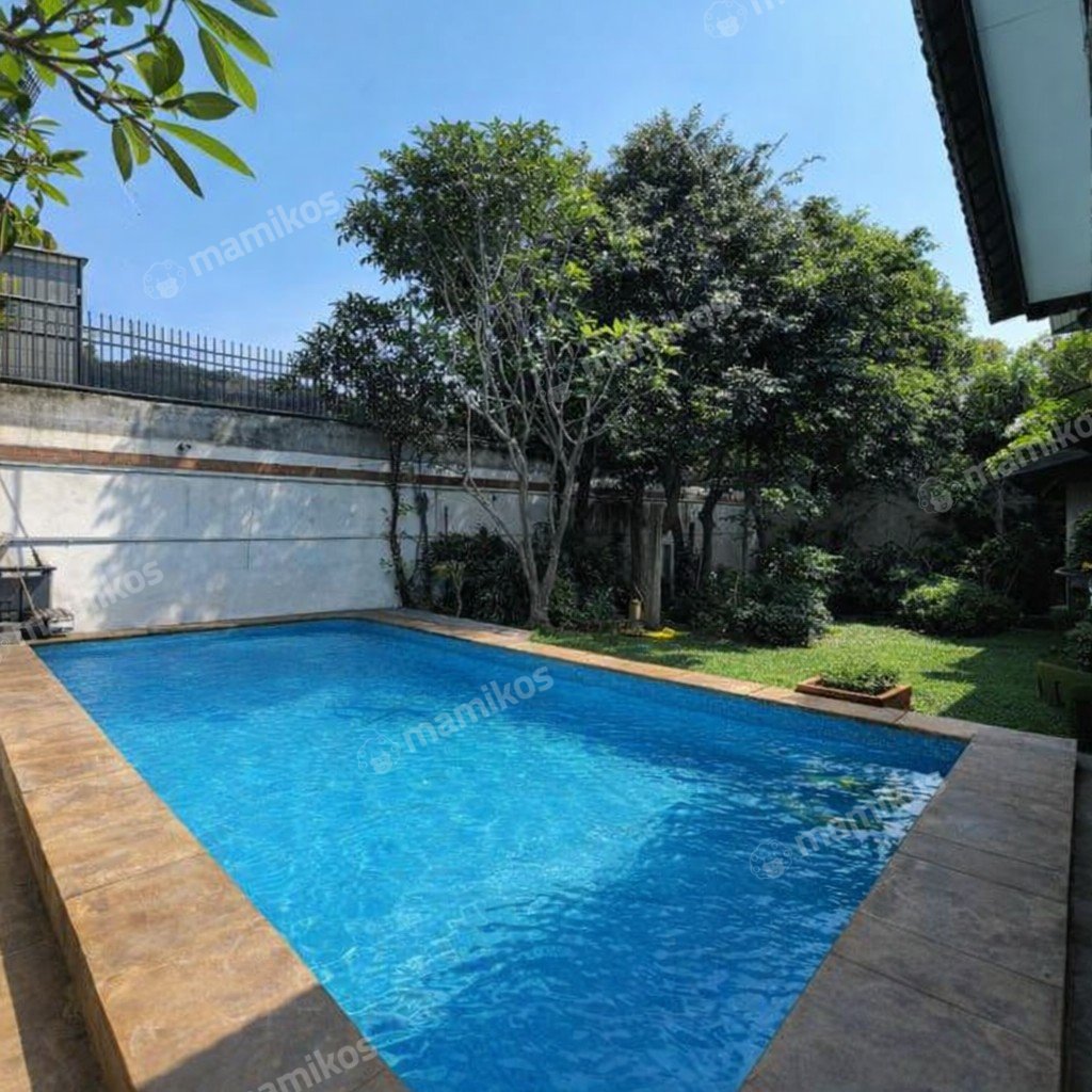 Rumah Sertifikat SHM 4 Kamar Tidur 3 Kamar Mandi Kemang Jakarta Selatan - Photo 2