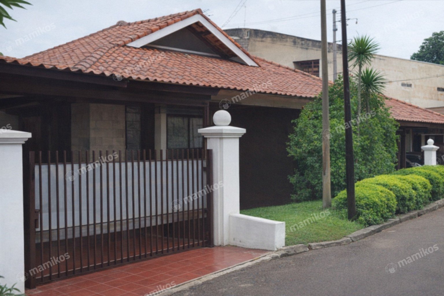 Rumah Sertifikat SHM 5 Kamar Tidur 5 Kamar Mandi Cawang Jakarta Timur - Photo 2