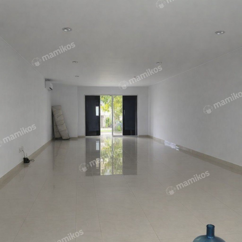 Rumah Sertifikat HGB 3 Kamar Tidur 3 Kamar Mandi Pantai Indah Kapuk Jakarta Utara - Photo 2
