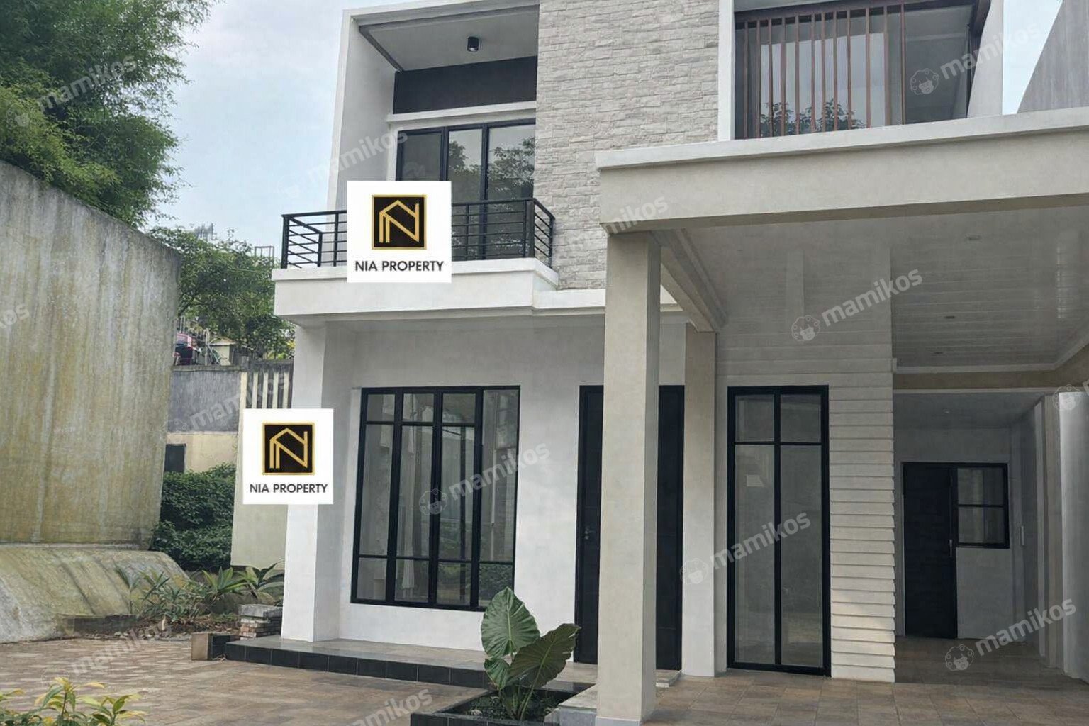 Rumah Sertifikat SHM 3 Kamar Tidur 2 Kamar Mandi Kota Wisata Jakarta Timur