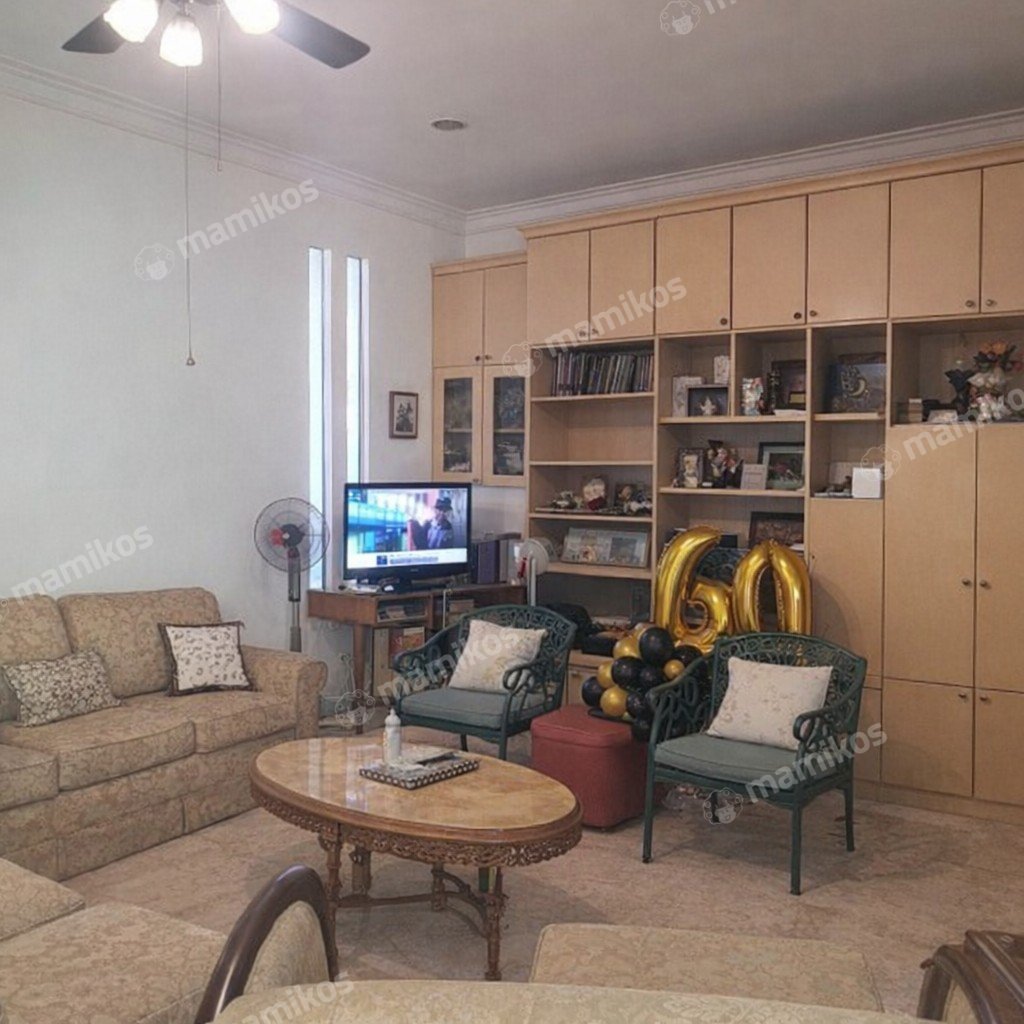 Rumah Sertifikat SHM 4 Kamar Tidur 2 Kamar Mandi Pondok Indah Jakarta Selatan - Photo 2