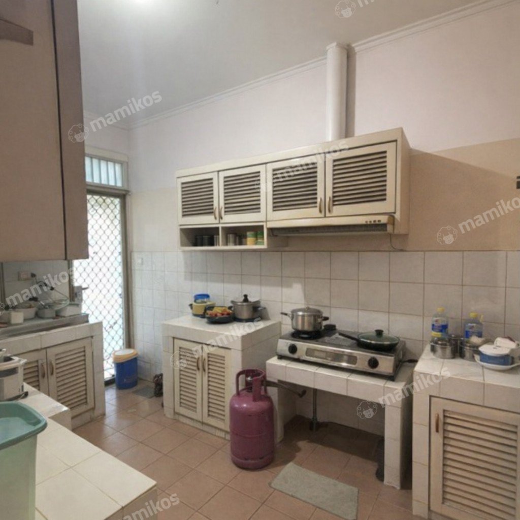 Rumah Sertifikat SHM 4 Kamar Tidur 2 Kamar Mandi Pondok Indah Jakarta Selatan - Photo 5