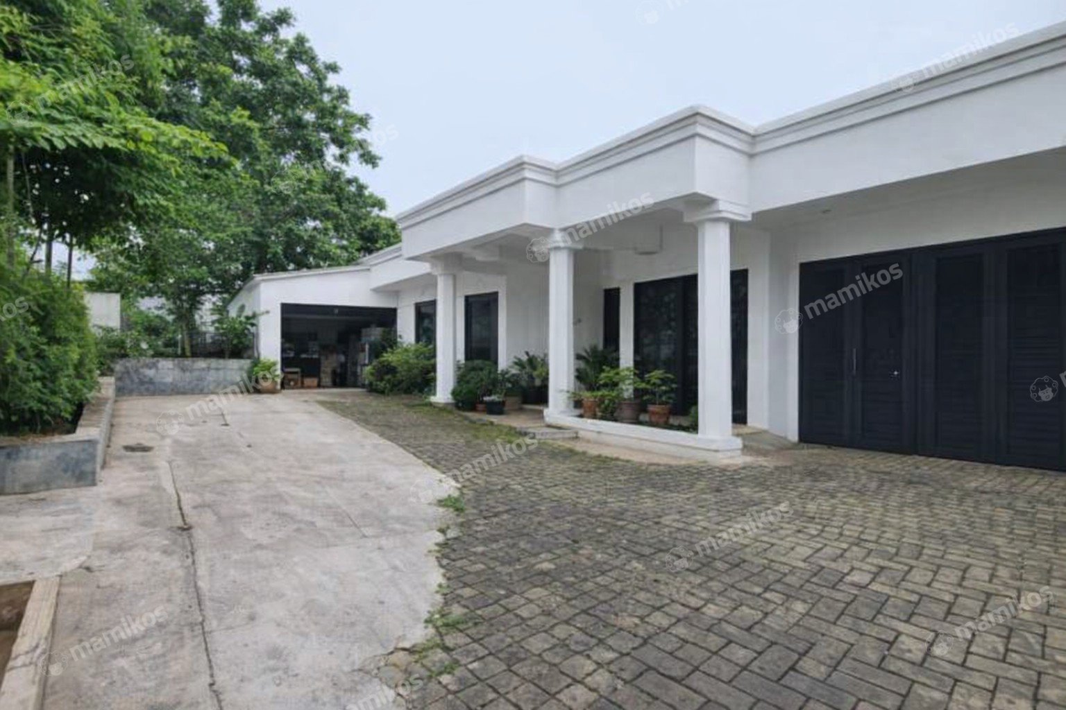 Rumah Sertifikat SHM 7 Kamar Tidur 4 Kamar Mandi Cipete Jakarta Selatan - Photo 2