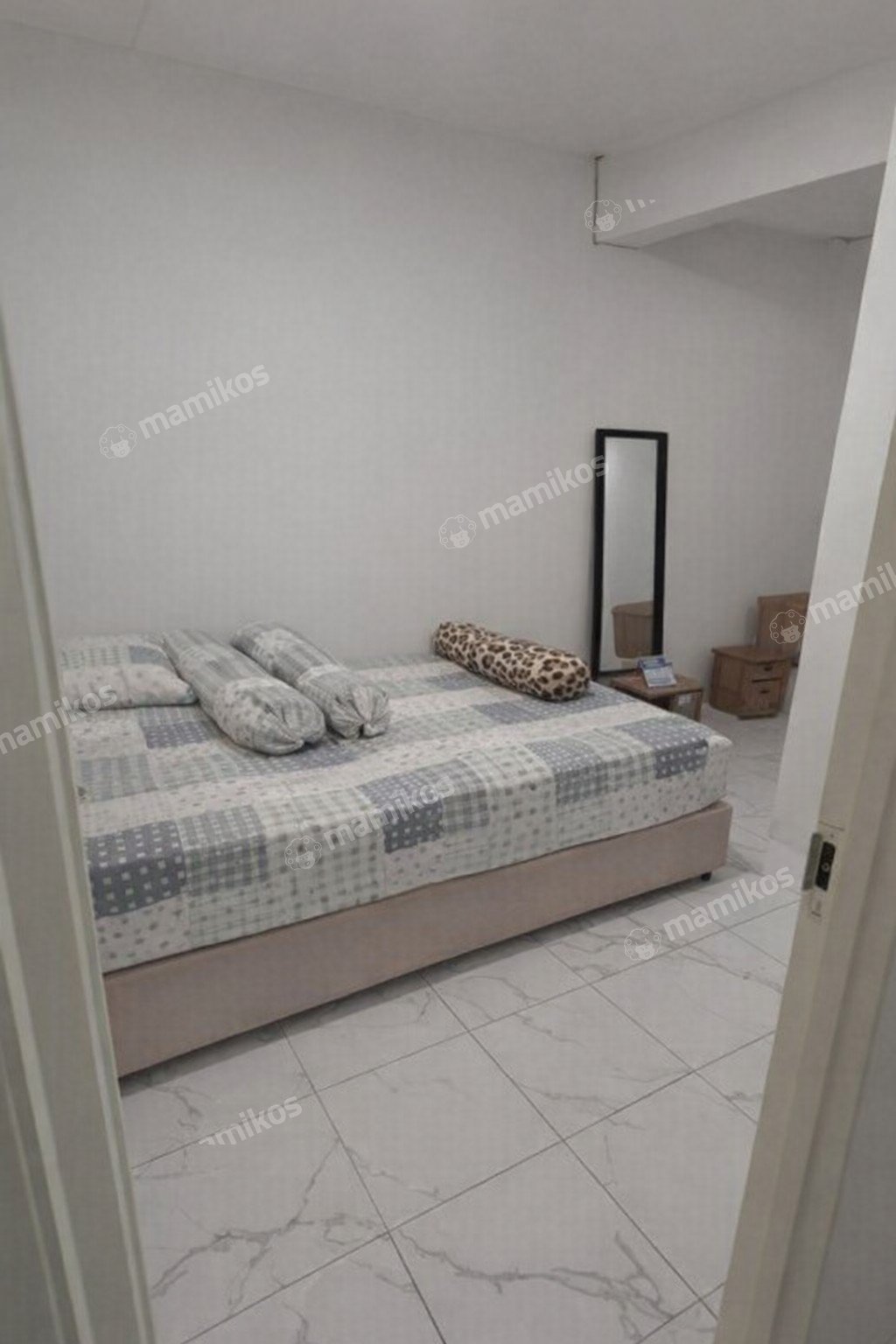 Rumah Sertifikat SHM 3 Kamar Tidur 3 Kamar Mandi Metland Puri Jakarta Barat - Photo 4