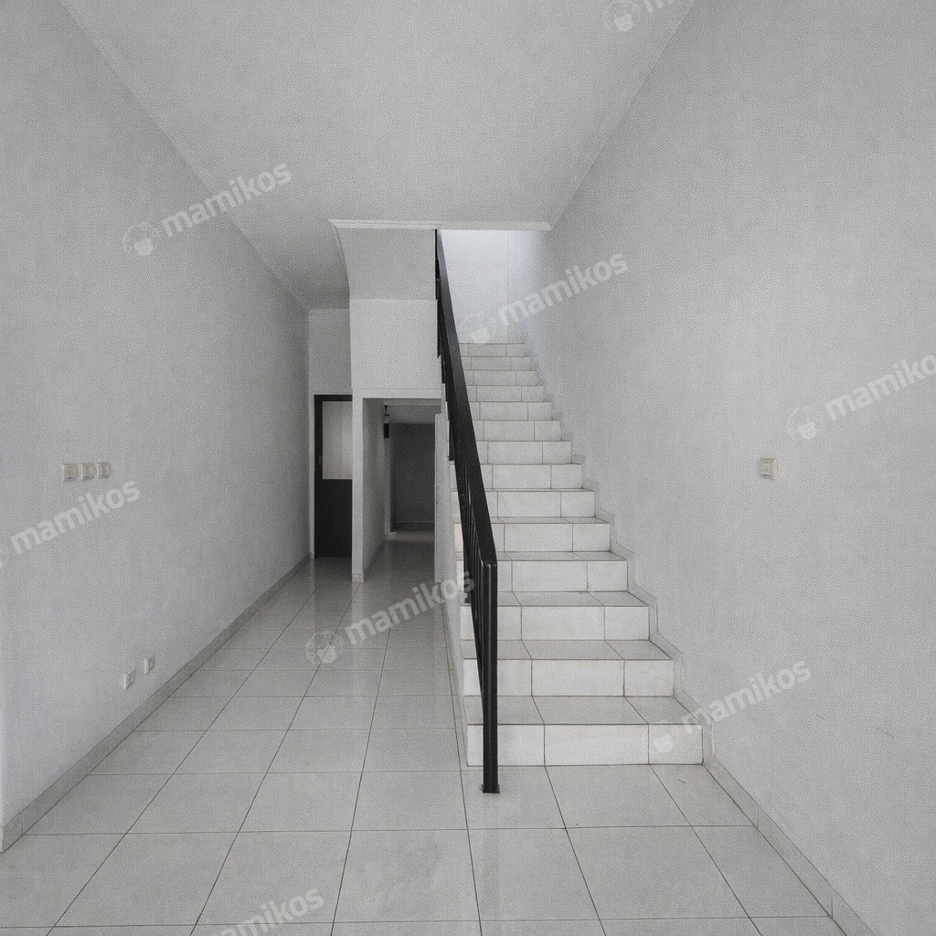 Rumah Sertifikat SHM 3 Kamar Tidur 3 Kamar Mandi Kebayoran Baru Jakarta Selatan - Photo 2