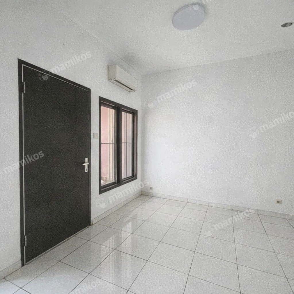 Rumah Sertifikat SHM 3 Kamar Tidur 3 Kamar Mandi Kebayoran Baru Jakarta Selatan - Photo 3