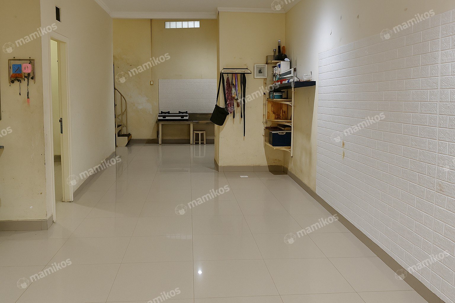 Rumah Sertifikat SHM 3 Kamar Tidur 2 Kamar Mandi Srengseng Jakarta Barat