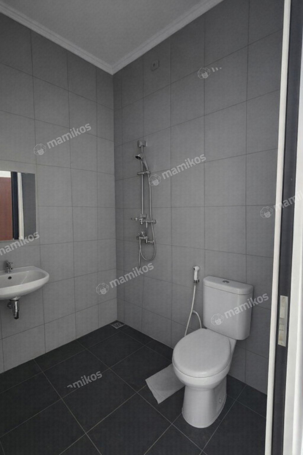 Rumah 4 Kamar Tidur 4 Kamar Mandi 1 Lantai Kembangan Jakarta Barat - Photo 3