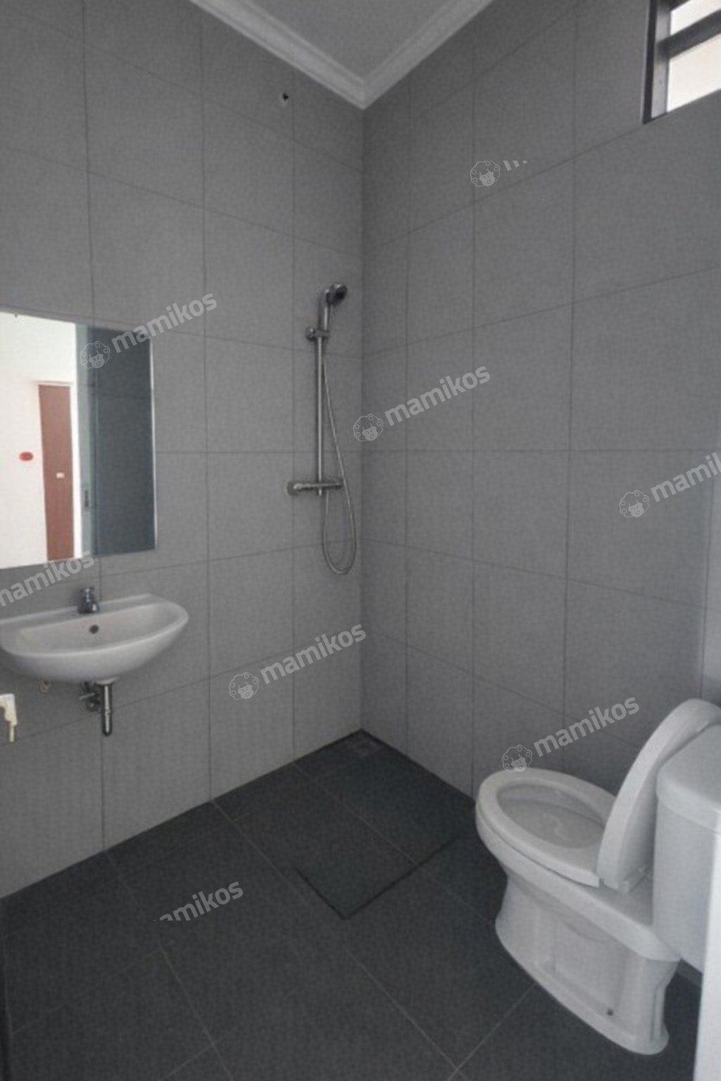 Rumah 4 Kamar Tidur 4 Kamar Mandi 1 Lantai Kembangan Jakarta Barat - Photo 5