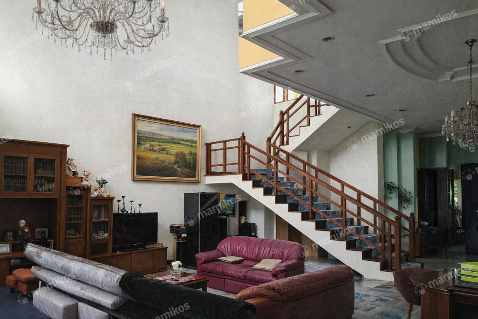 Rumah Sertifikat SHM 5 Kamar Tidur 5 Kamar Mandi Joglo Jakarta Barat